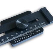 Streichmass aus eloxiertem Aluminium für kontrastreiches Anreissen. Streichmass von MMO Messmittelonline, analog und digital aus Aluminium.