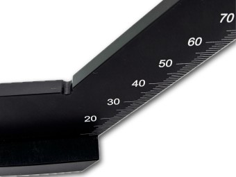 Aluwinkel 135 Grad mit mm Skalierung und Anschlag