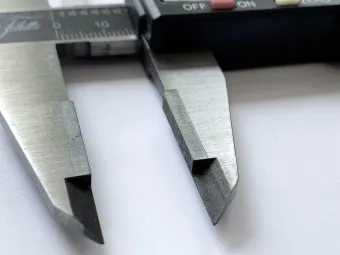 Digital Messschieber mit Hartmetallmessflächen 200mm,