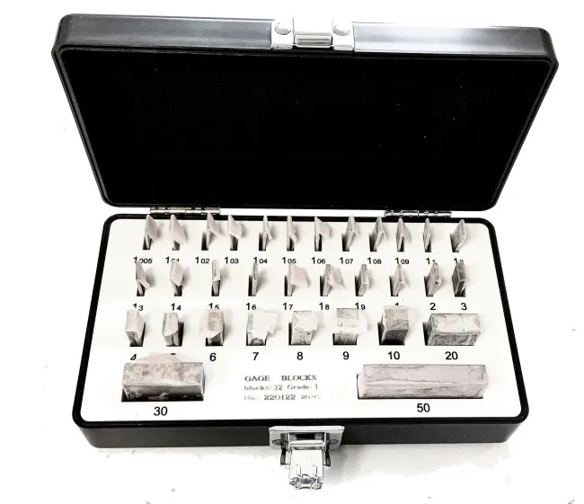 Stahl Endmaß-Satz 32 teilig.