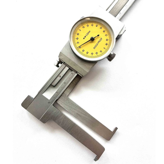 Spezieller Uhrmessschieber mit Innenmessflächen für spezielle Innenmessungen.